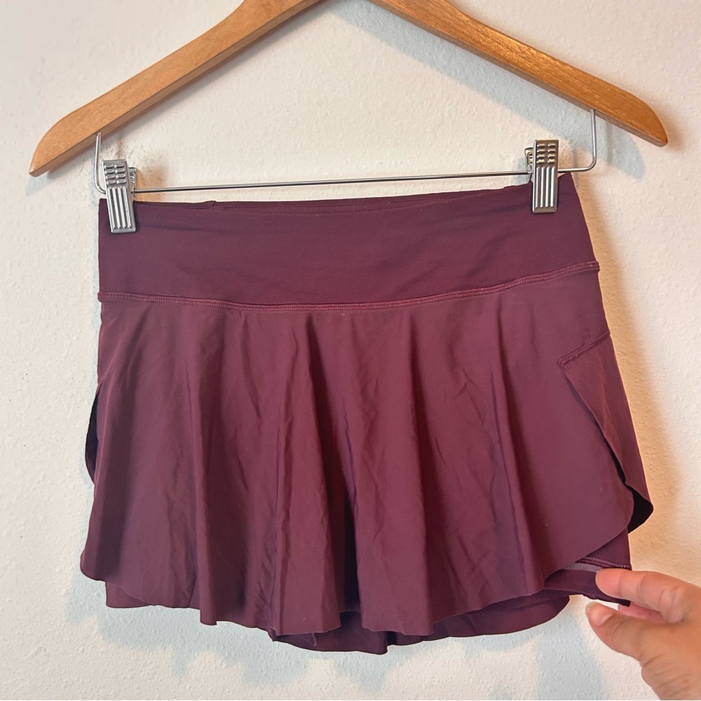 Lululemon Women’s Size 2 Quick Pace 13 inch Athletic Burgundy Skirt